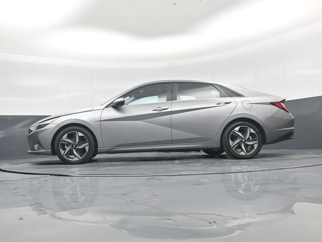 Used 2023 Hyundai Elantra Limited image 43