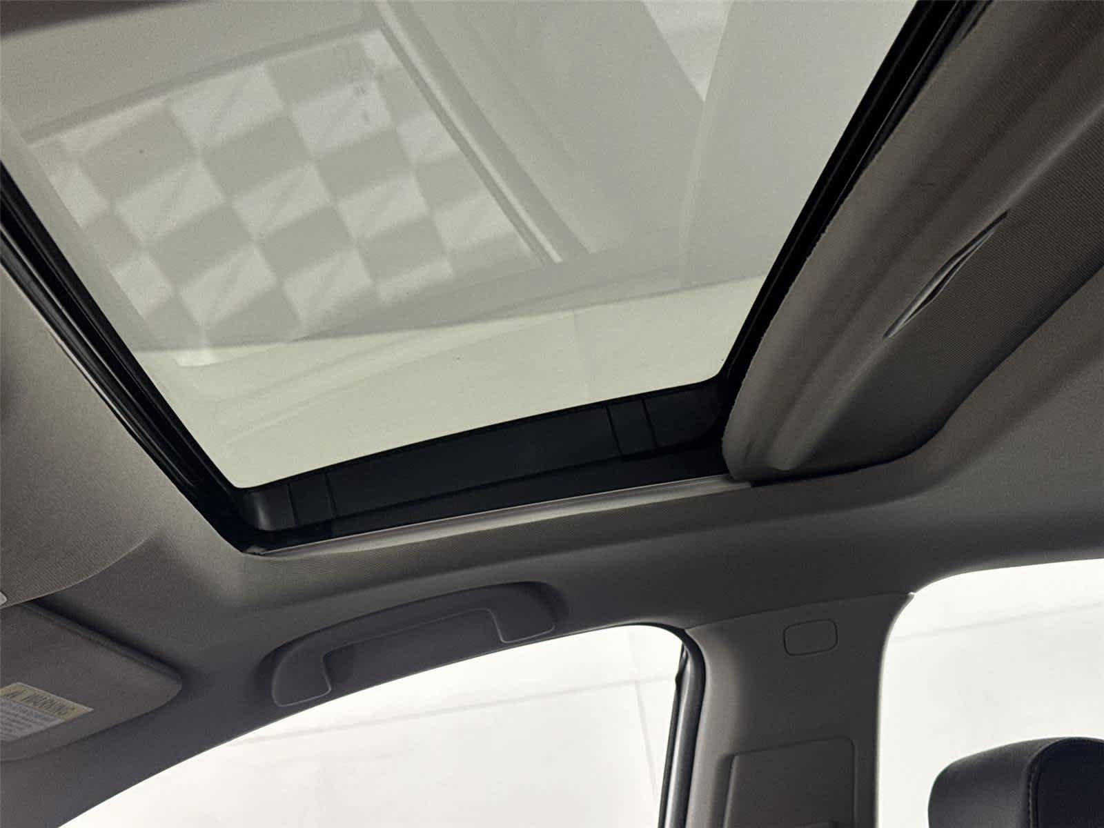 Used 2021 Honda Accord EX-L image 12