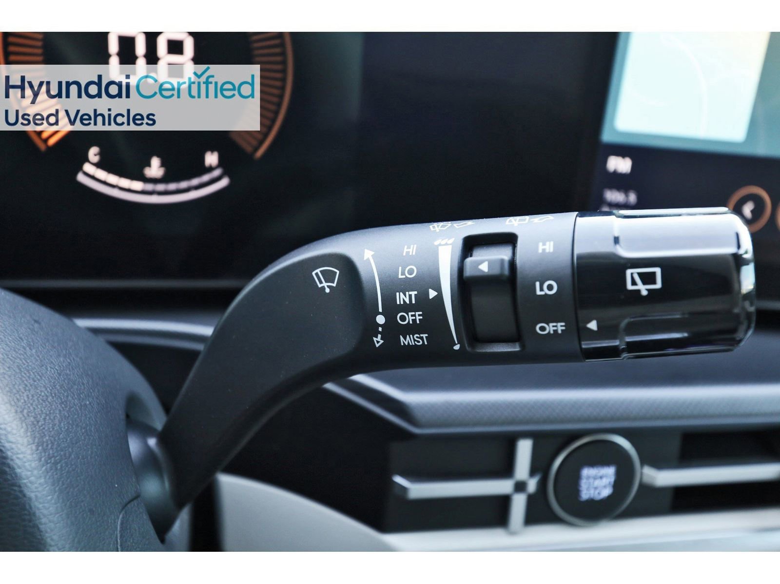 Certified 2025 Hyundai Santa Fe SEL image 23