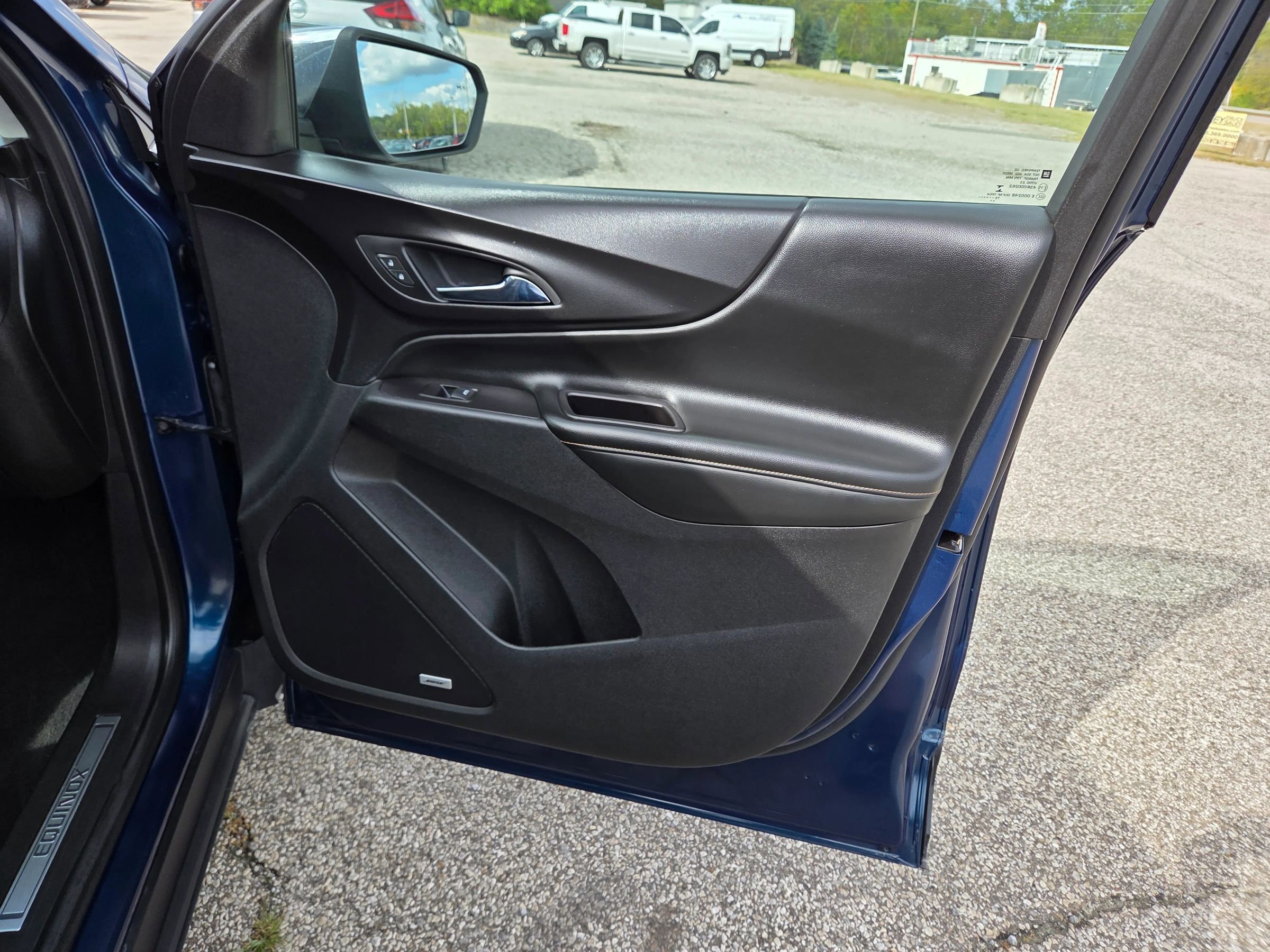 Used 2020 Chevrolet Equinox Premier image 21