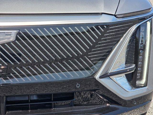New 2026 Cadillac Lyriq Premium Luxury AWD/4WD image 10