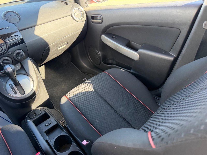 Used 2011 MAZDA MAZDA2 Touring image 16
