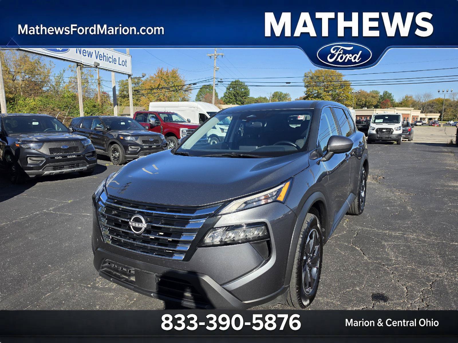 Used 2025 Nissan Rogue SV AWD/4WD image 1