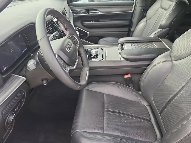 Used 2024 Jeep Wagoneer Series II w/ Flexible Seating Group RWD image 22