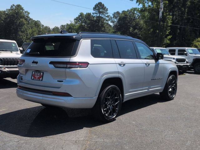 New 2026 Jeep Grand Cherokee L Summit w/ Obsidian Package AWD/4WD image 3