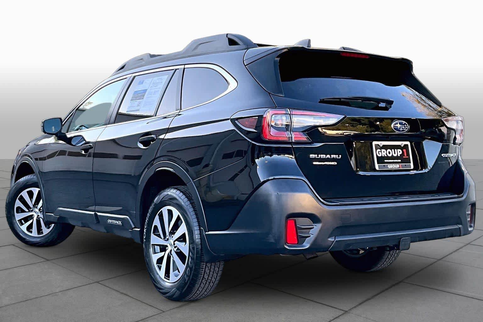 Used 2022 Subaru Outback Premium AWD/4WD image 12