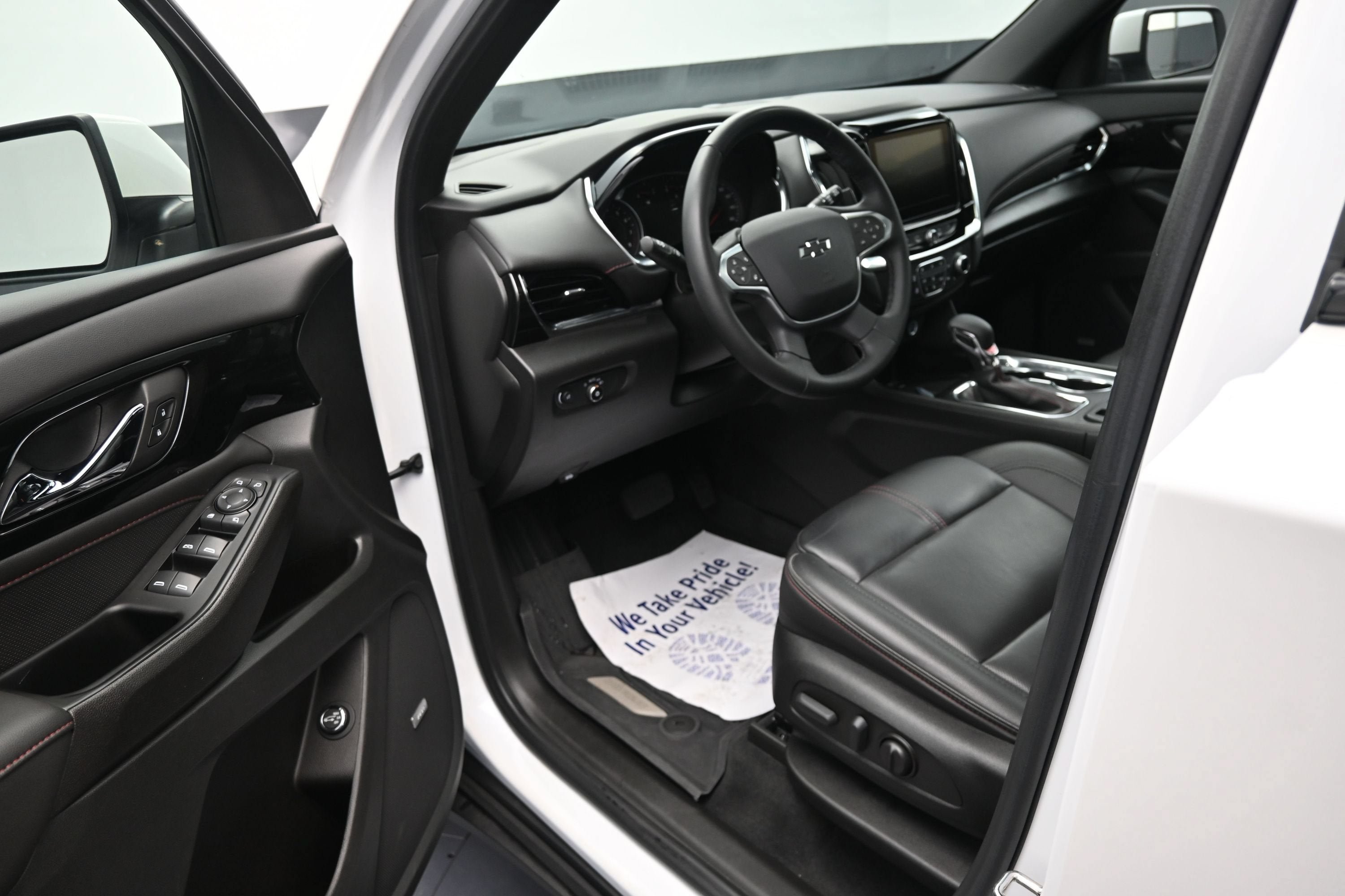 Certified 2023 Chevrolet Traverse RS AWD/4WD image 10