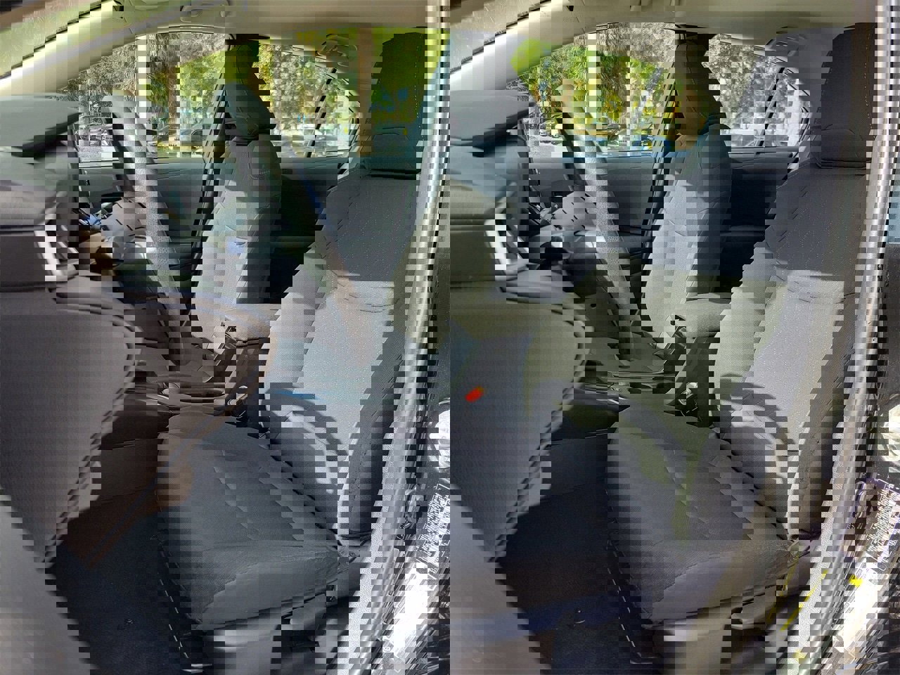 Used 2022 Toyota Corolla LE image 16