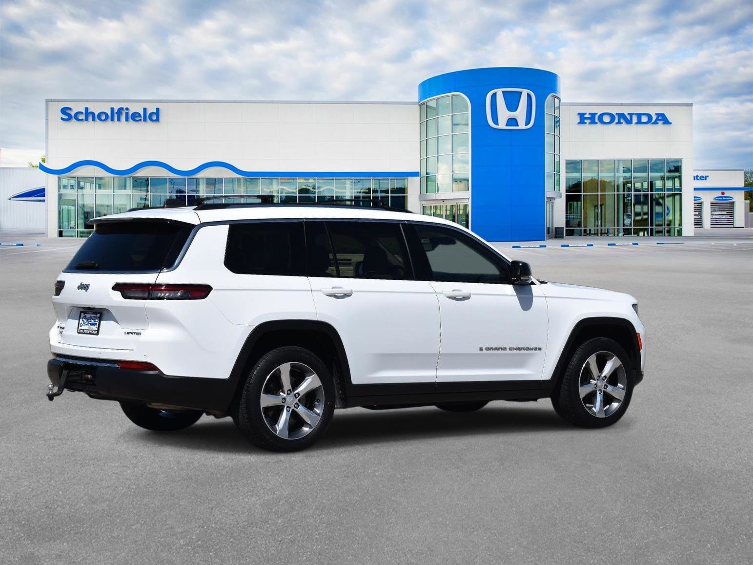Used 2021 Jeep Grand Cherokee L Limited w/ Trailer Tow Package AWD/4WD image 3