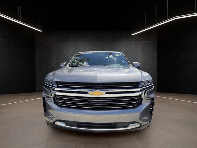 Used 2022 Chevrolet Suburban LT AWD/4WD image 2