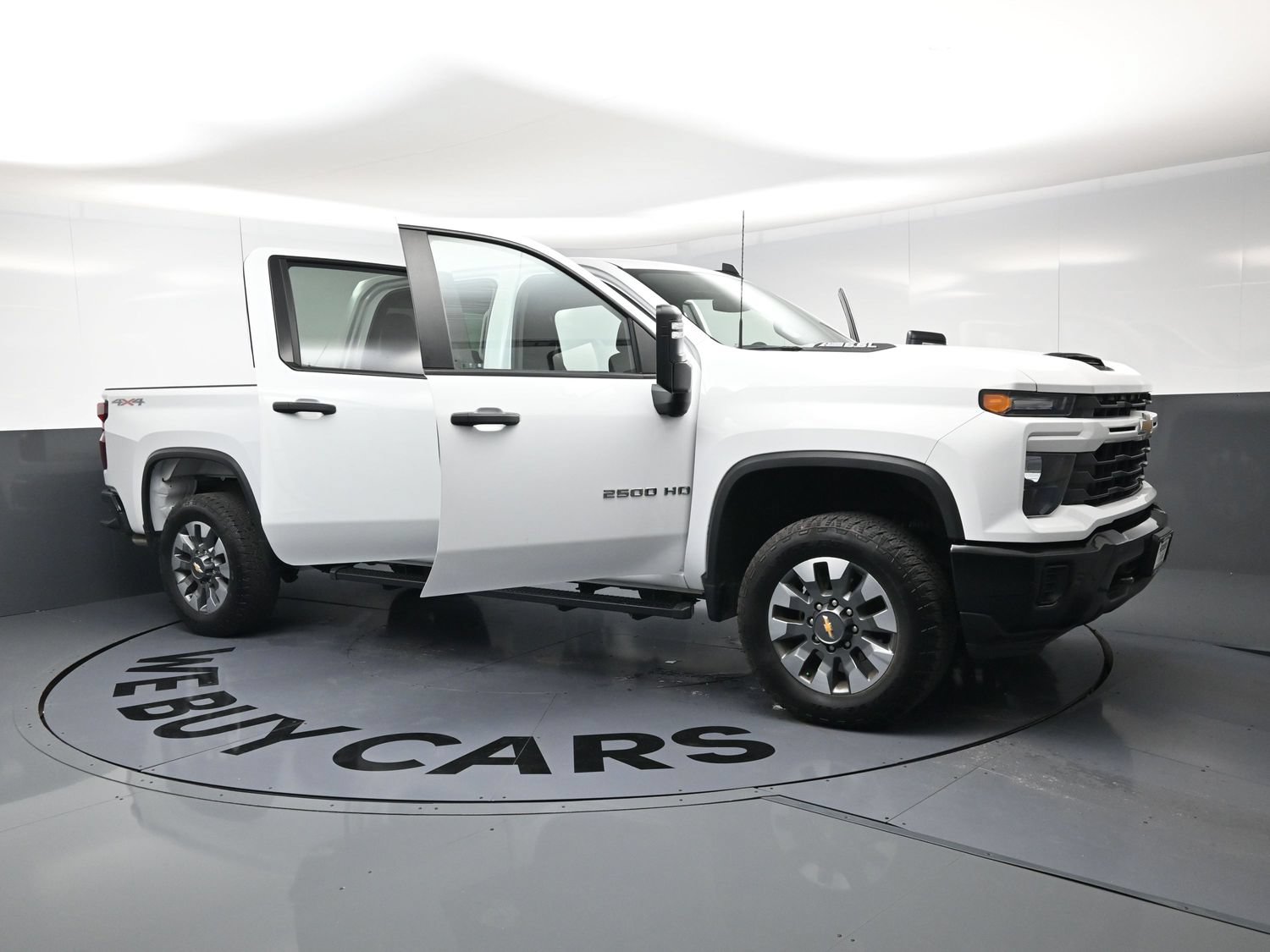 Used 2024 Chevrolet Silverado 2500 Custom w/ Custom Convenience Package AWD/4WD image 25