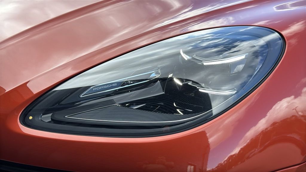 Certified 2025 Porsche Macan image 23