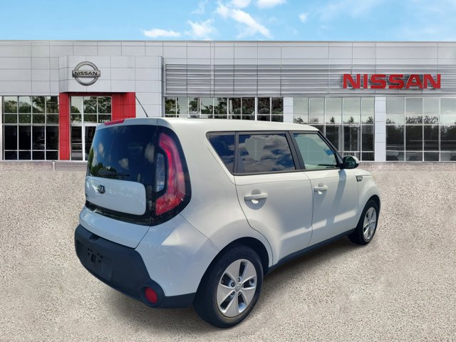 Used 2016 Kia Soul FWD image 2