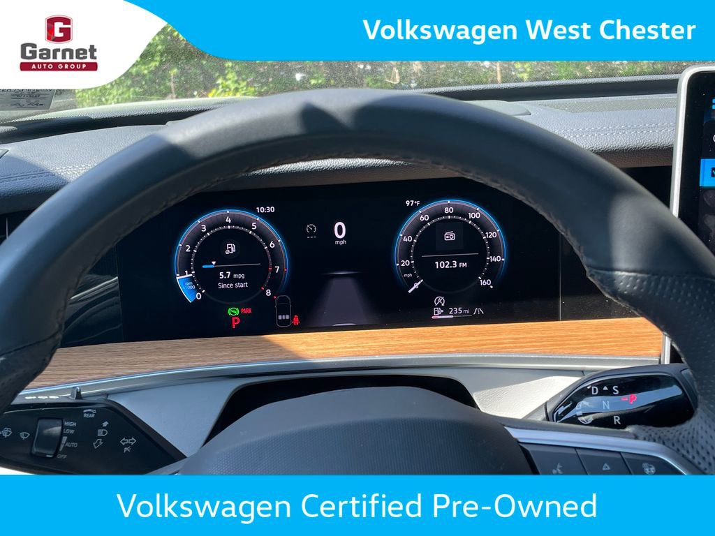 Certified 2025 Volkswagen Tiguan SEL R-Line AWD/4WD image 16
