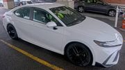 Used 2025 Toyota Camry SE image 2