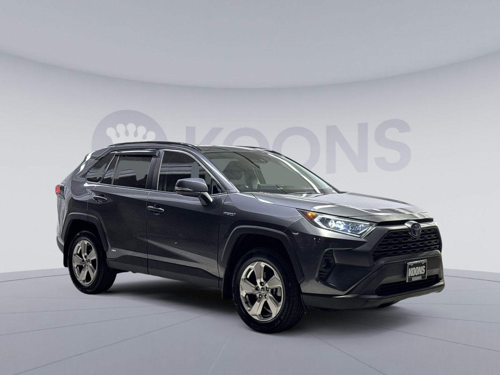 Used 2021 Toyota RAV4 XLE Premium AWD/4WD image 22