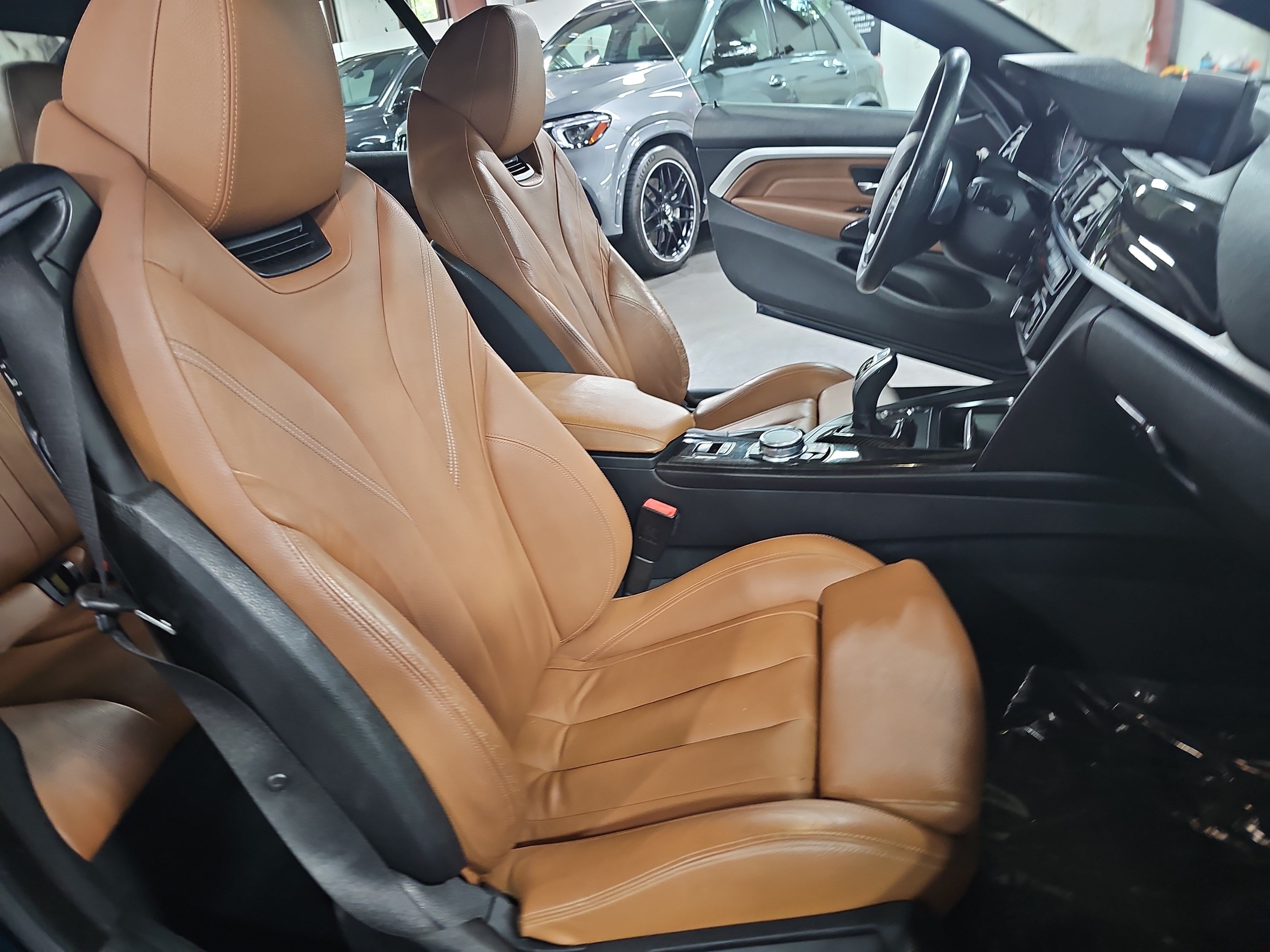 Used 2017 BMW 430i xDrive Convertible AWD/4WD image 10