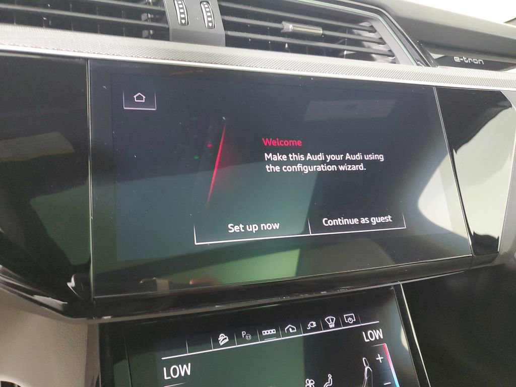 Certified 2024 Audi Q8 e-tron Prestige w/ Prestige Package AWD/4WD image 27