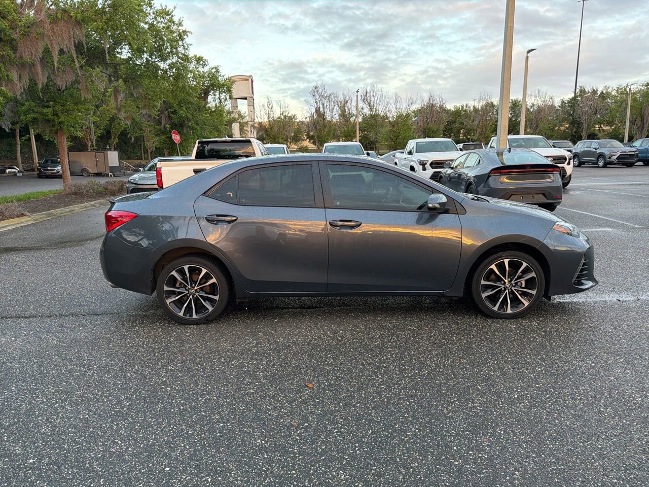 Used 2017 Toyota Corolla L image 6