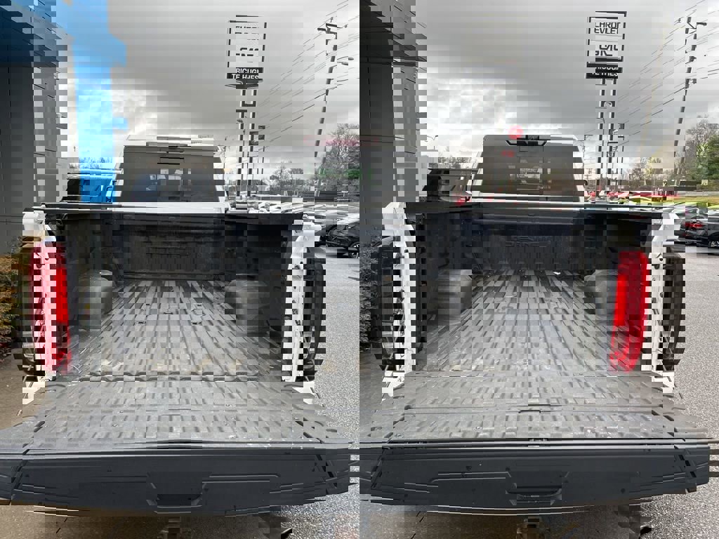 Used 2022 GMC Sierra 3500 Denali w/ Denali Ultimate Package image 7