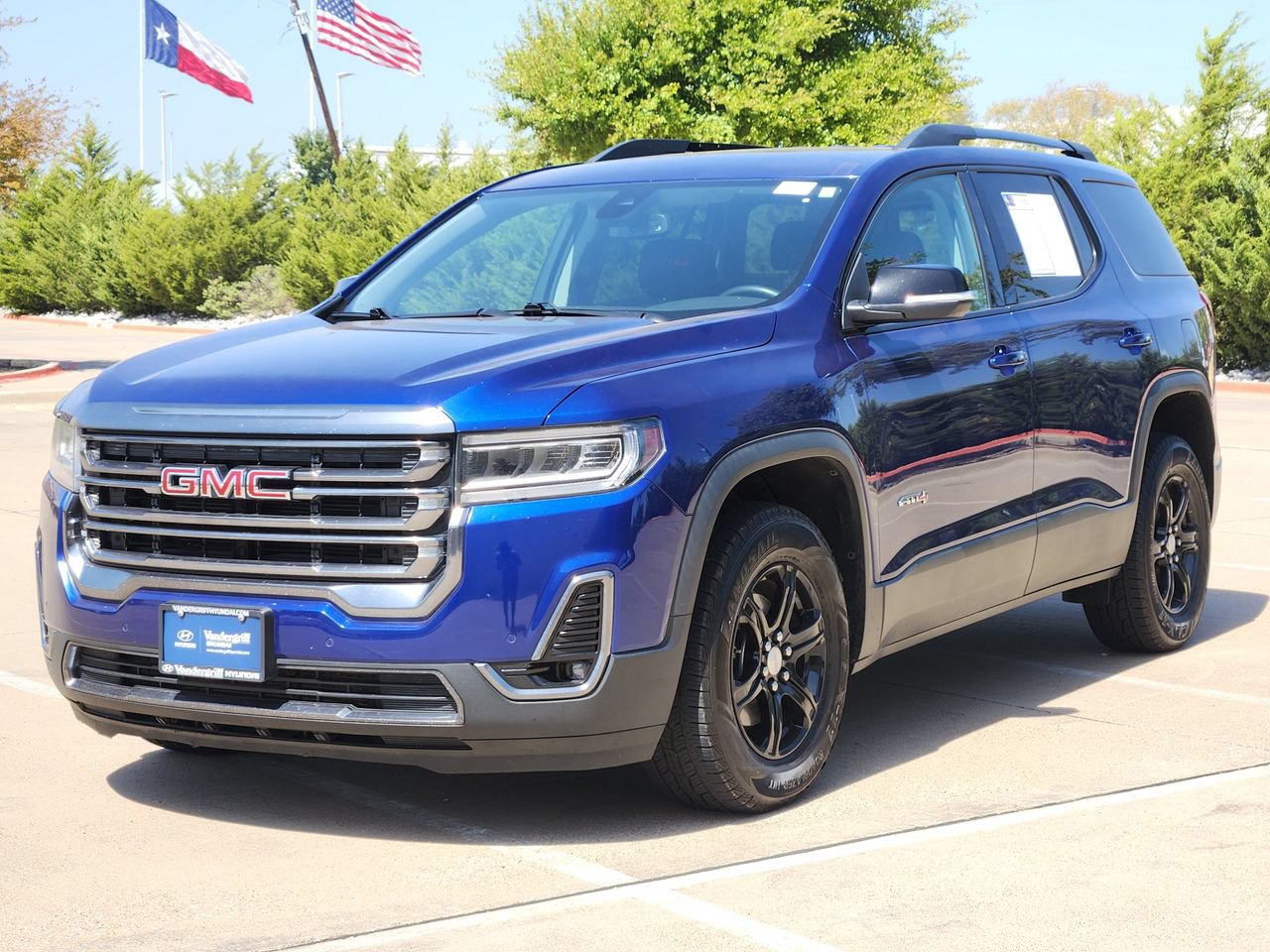 Used 2023 GMC Acadia AT4 AWD/4WD image 2