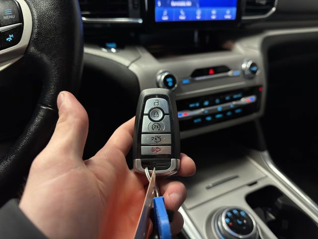 Used 2023 Ford Explorer XLT w/ Equipment Group 202A image 30