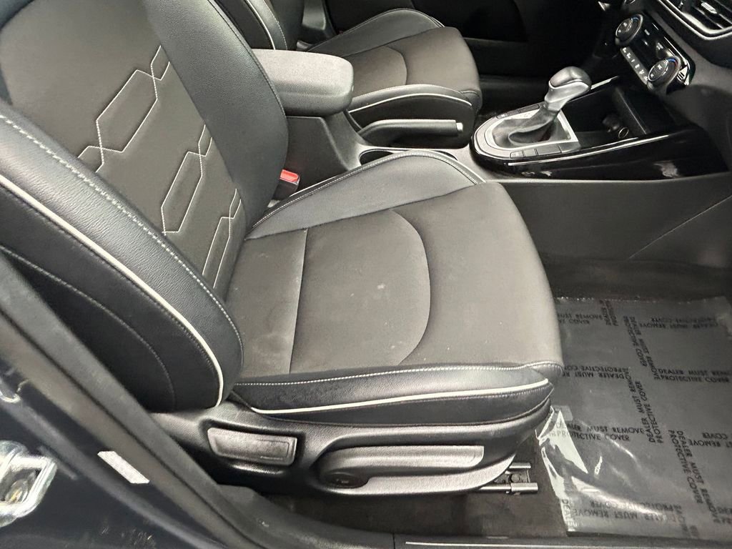 Used 2023 Kia Forte GT-Line image 39