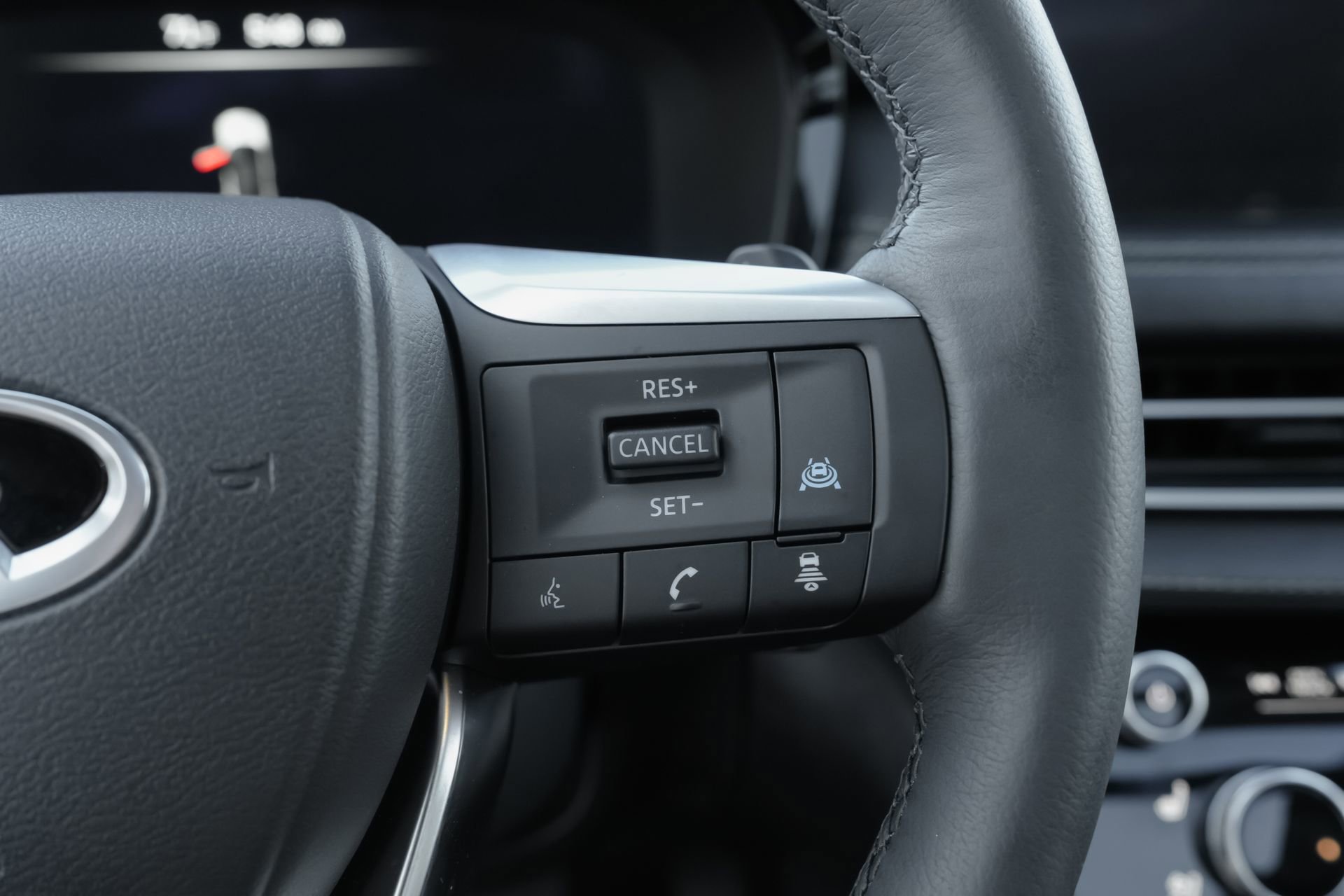 Certified 2026 INFINITI QX60 Luxe w/ Cargo Package image 18