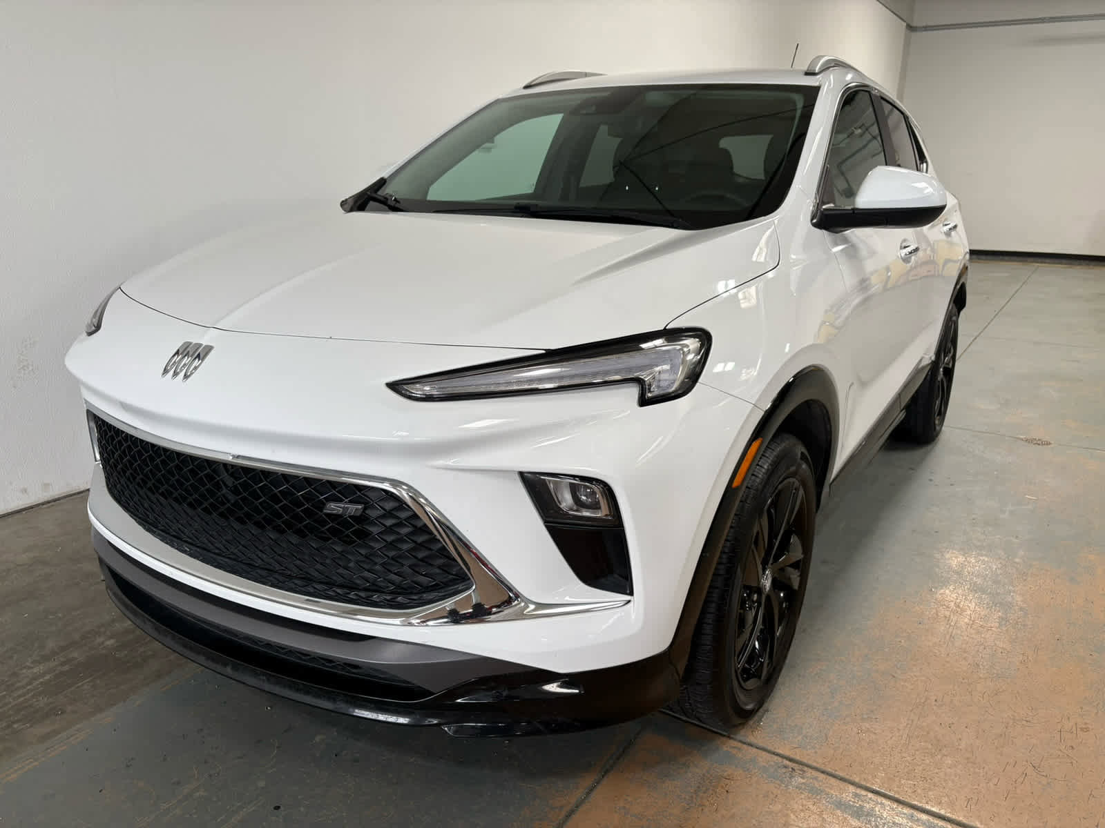 Certified 2024 Buick Encore GX Sport Touring image 1