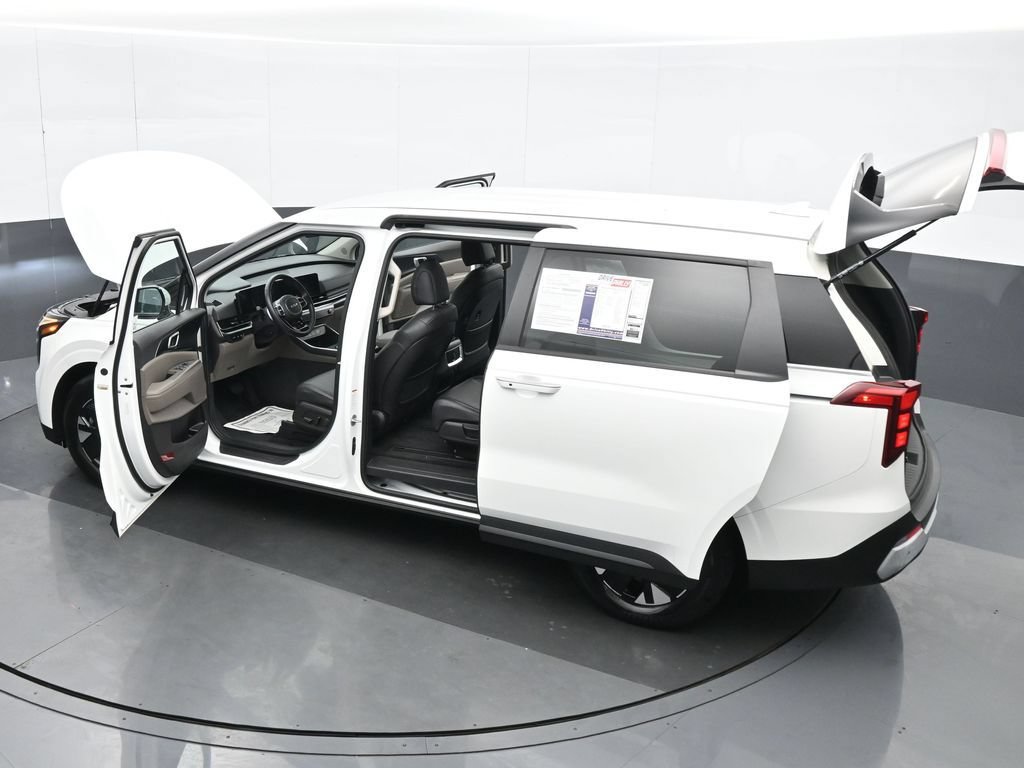 Used 2026 Kia Carnival LXS FWD image 40