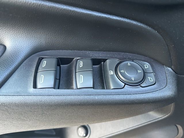 Used 2018 Chevrolet Equinox LT image 11