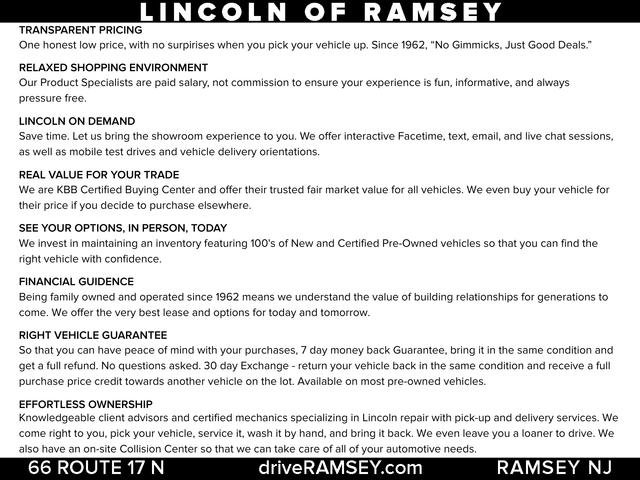 Used 2022 Nissan Pathfinder SV w/ SV Premium Package image 2