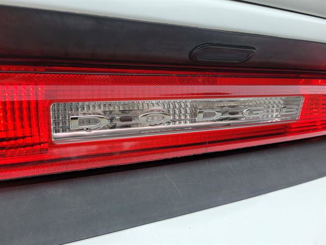 Used 2011 Dodge Challenger SE image 11