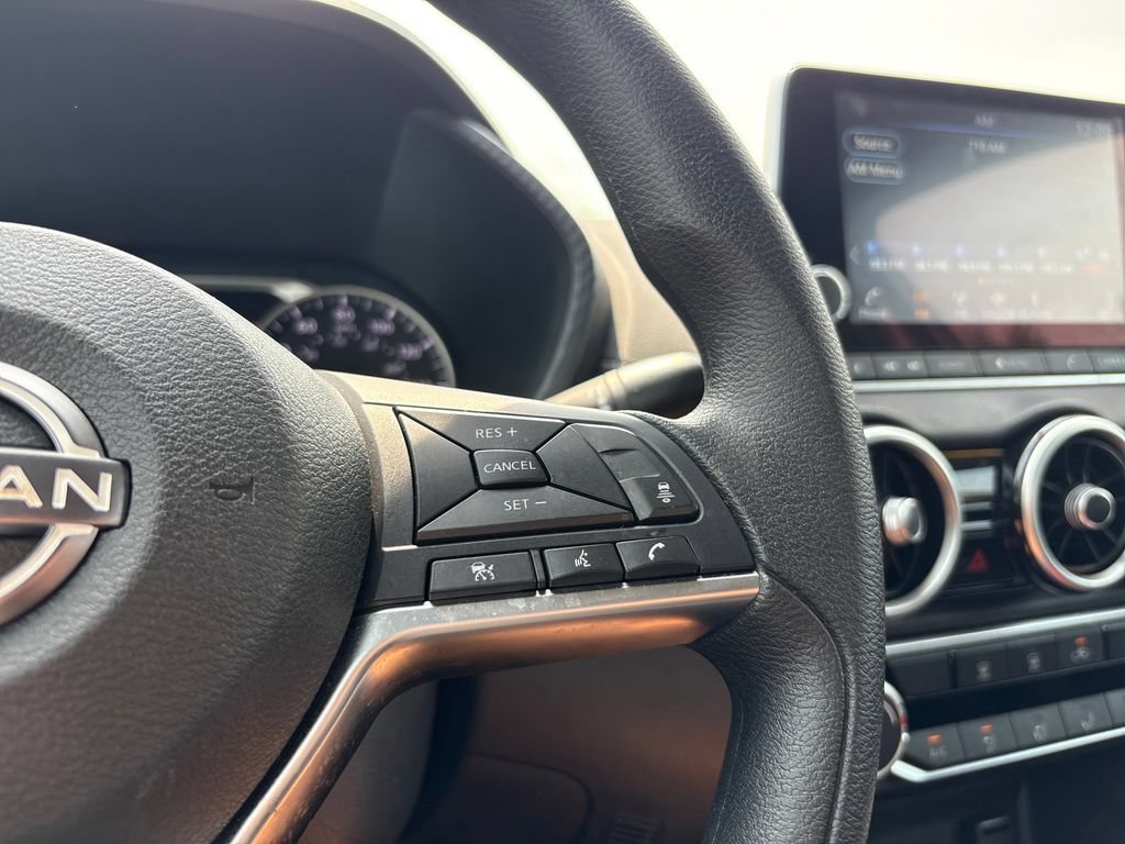 Used 2024 Nissan Sentra SV FWD image 10