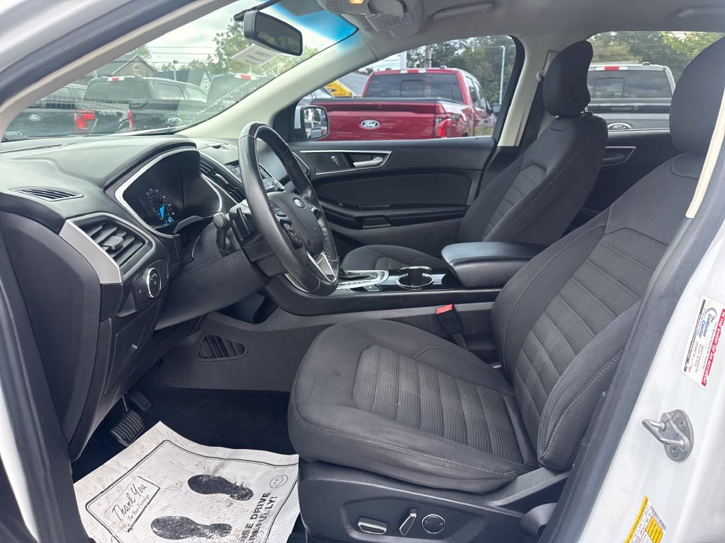 Used 2015 Ford Edge SEL FWD image 20