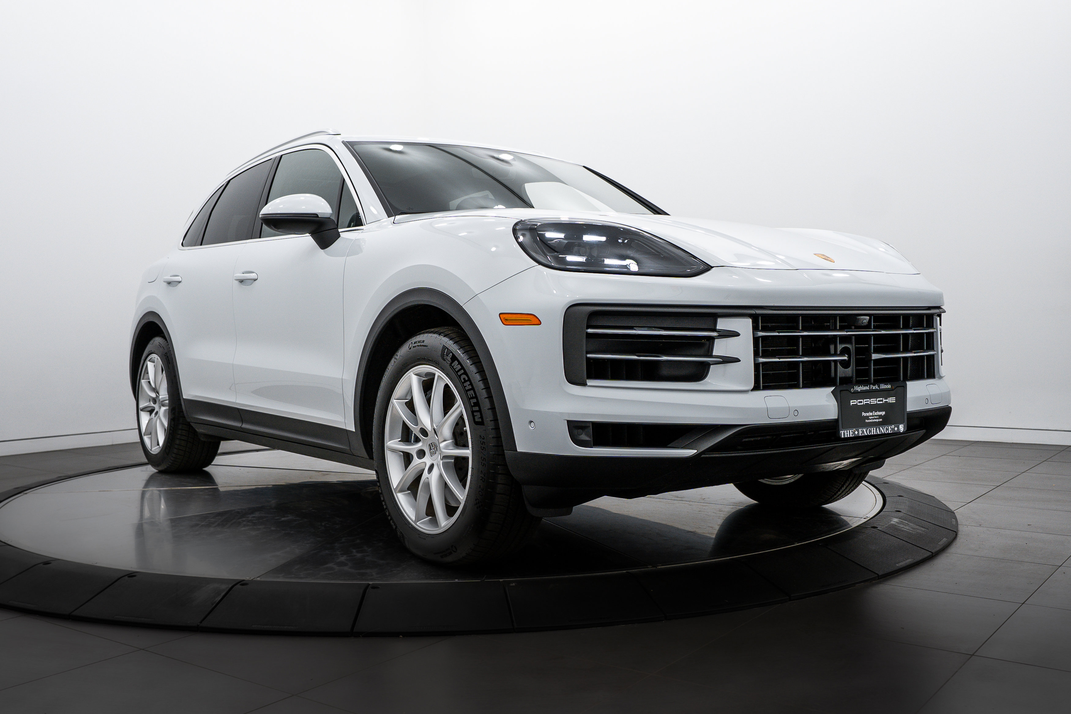 Certified 2024 Porsche Cayenne image 9
