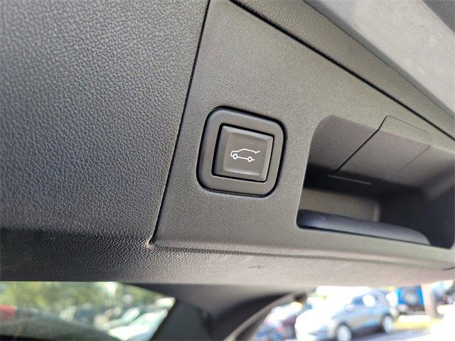 Used 2023 Cadillac XT5 Premium Luxury image 9