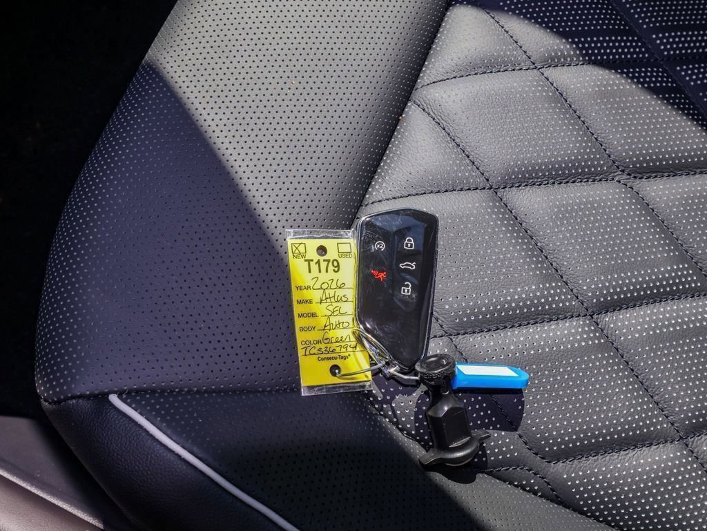 New 2026 Volkswagen Atlas SEL Premium R-Line image 31