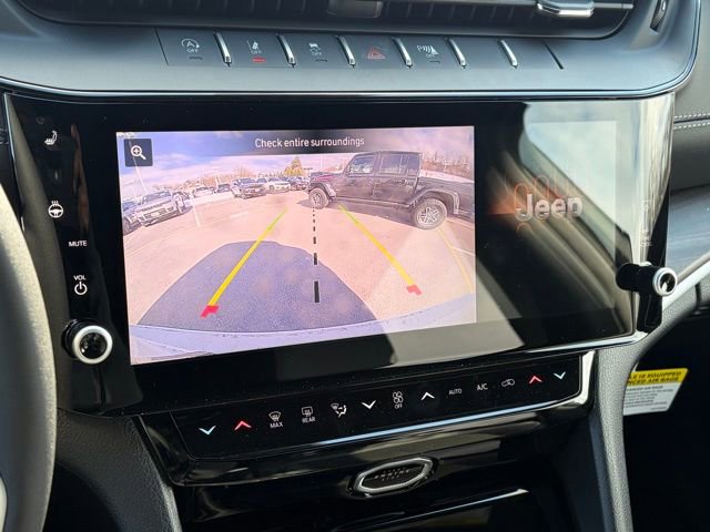 New 2026 Jeep Grand Cherokee Altitude image 21