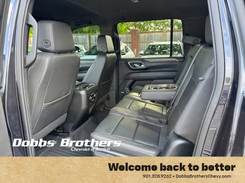 Used 2023 Chevrolet Suburban LT RWD image 32