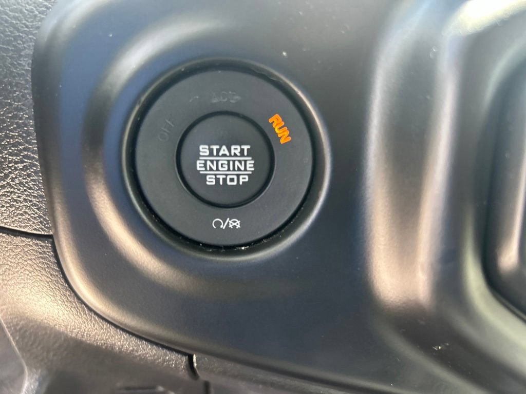 Used 2021 Jeep Gladiator Mojave w/ Dual Top Group AWD/4WD image 42