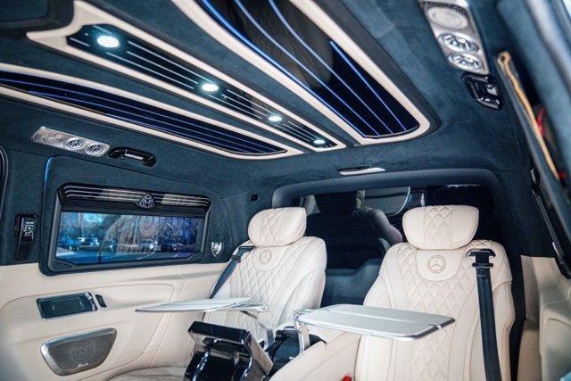 Used 2017 Mercedes-Benz Metris Passenger image 54