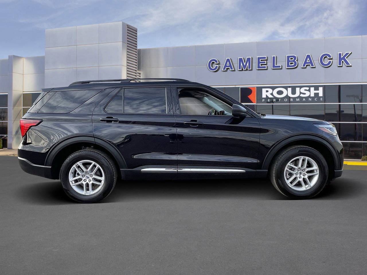 Certified 2025 Ford Explorer Active image 7