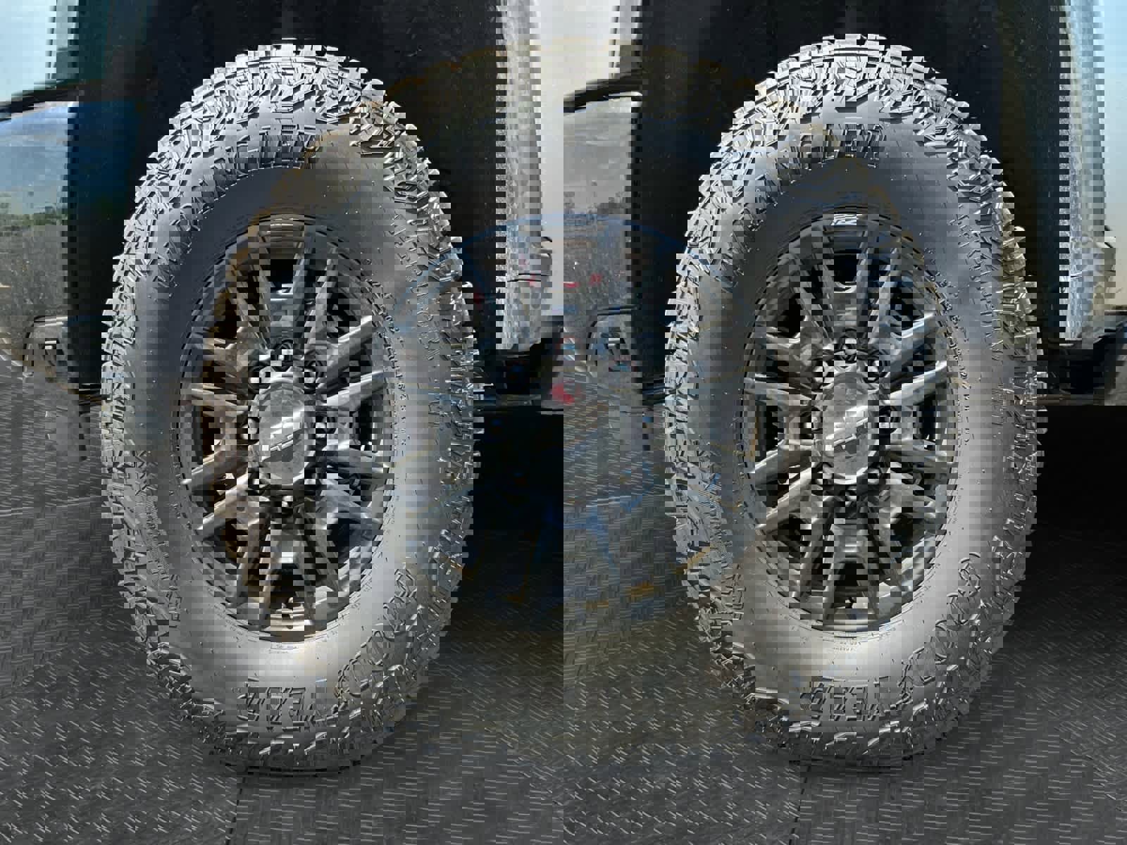 Used 2025 Chevrolet Silverado 2500 ZR2 w/ Technology Package AWD/4WD image 28