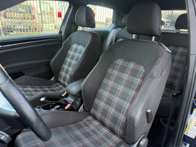 Used 2015 Volkswagen GTI S image 11