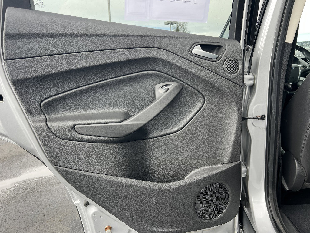 Used 2016 Ford Escape Titanium AWD/4WD image 33