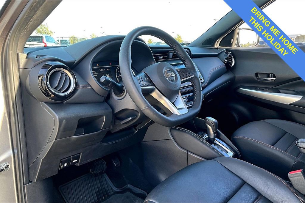 Used 2020 Nissan Kicks SR w/ SR Premium Package image 16