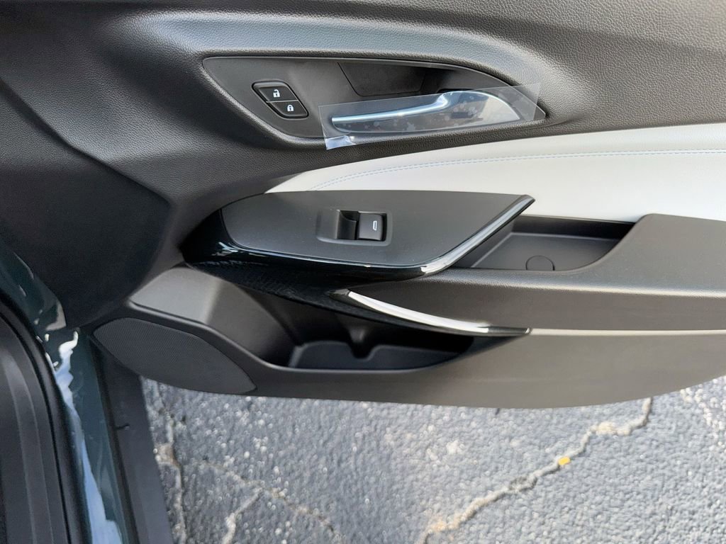 New 2026 Chevrolet Trax LT w/ LT Convenience Package FWD image 33