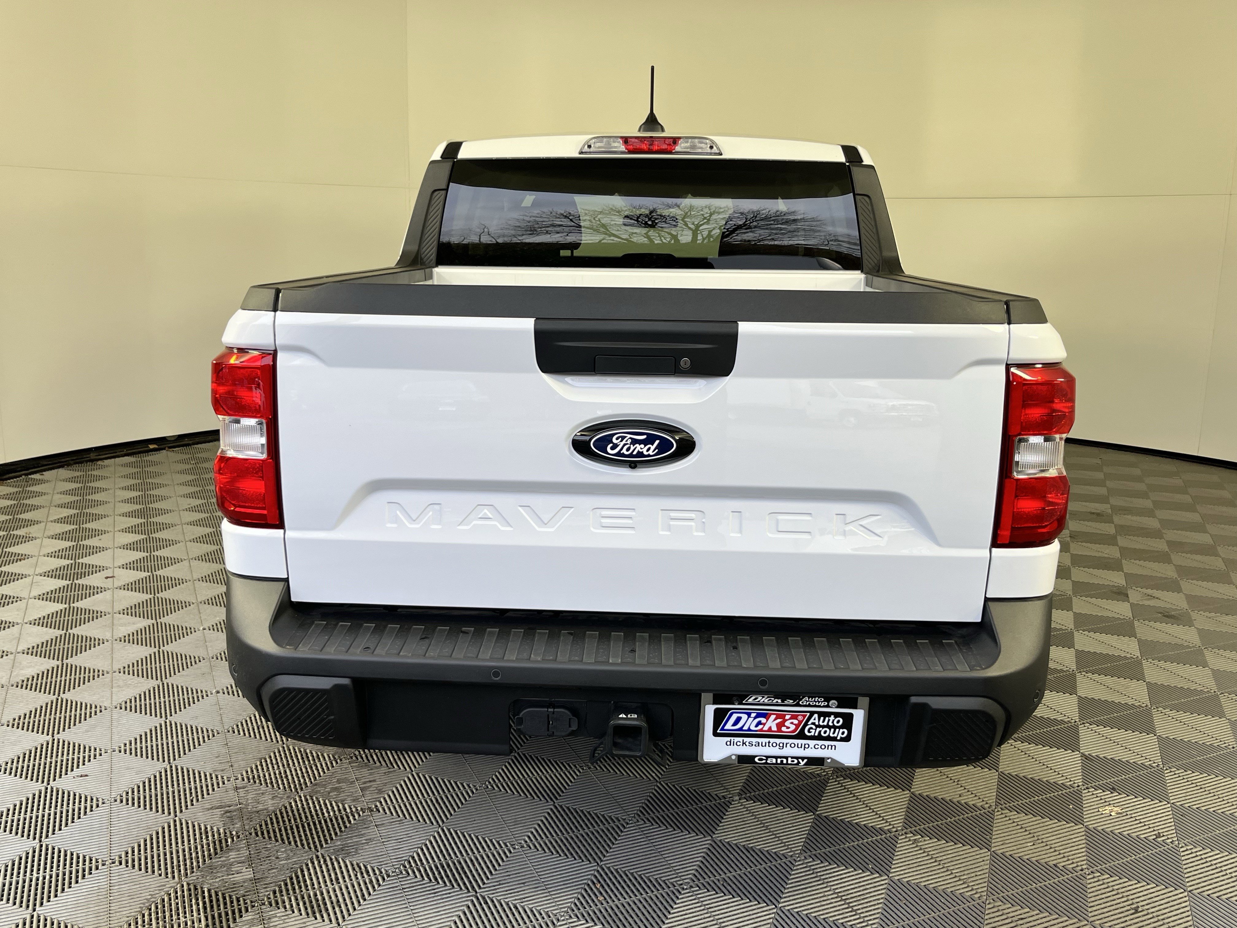 Used 2025 Ford Maverick XLT w/ XLT Luxury Package image 4