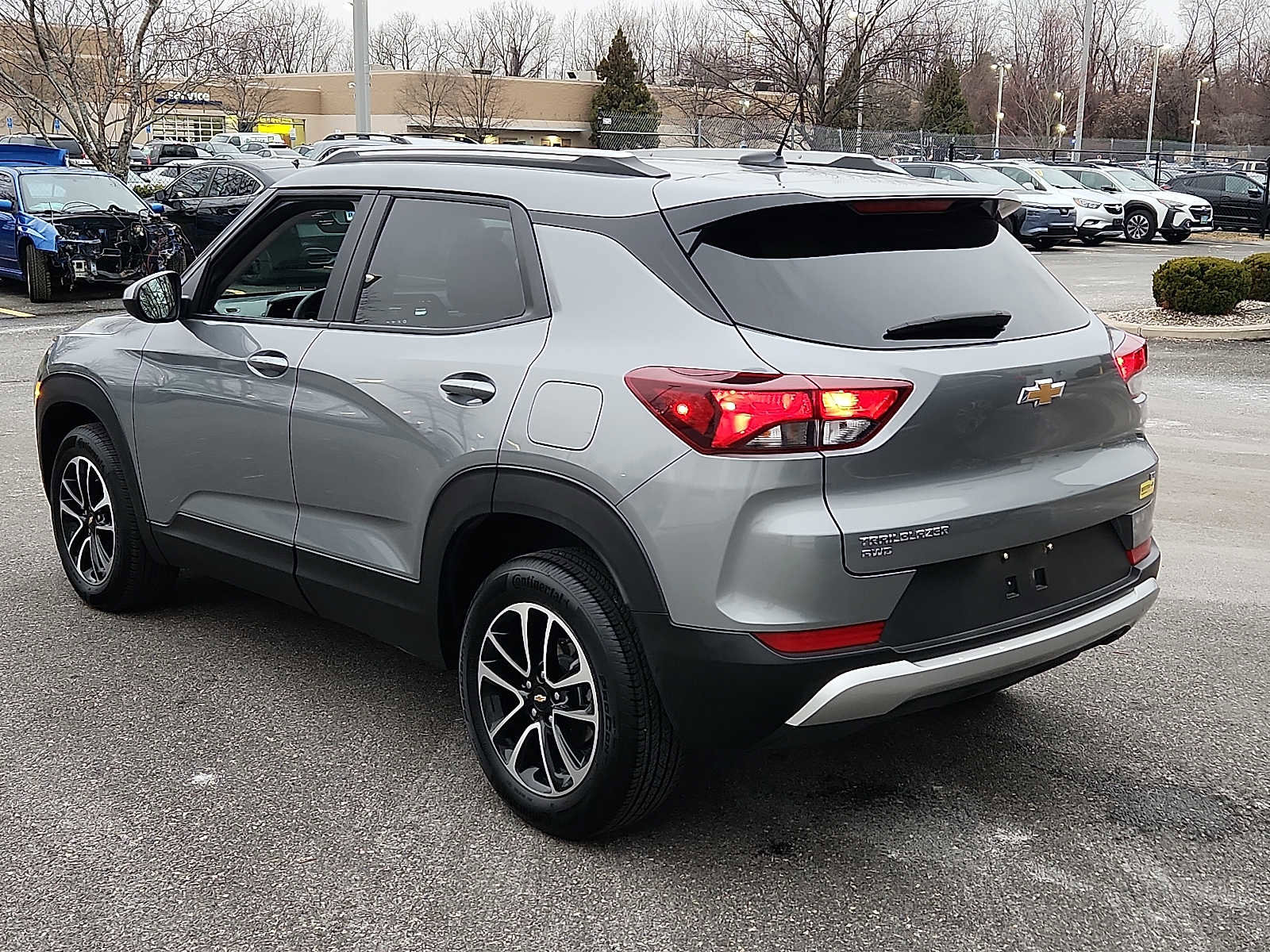 Used 2025 Chevrolet TrailBlazer LT image 4
